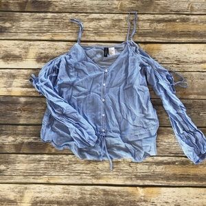 h&m open shoulder shirt